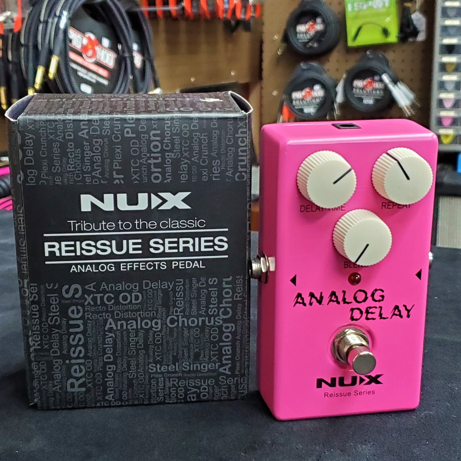 nux analog delay pedal