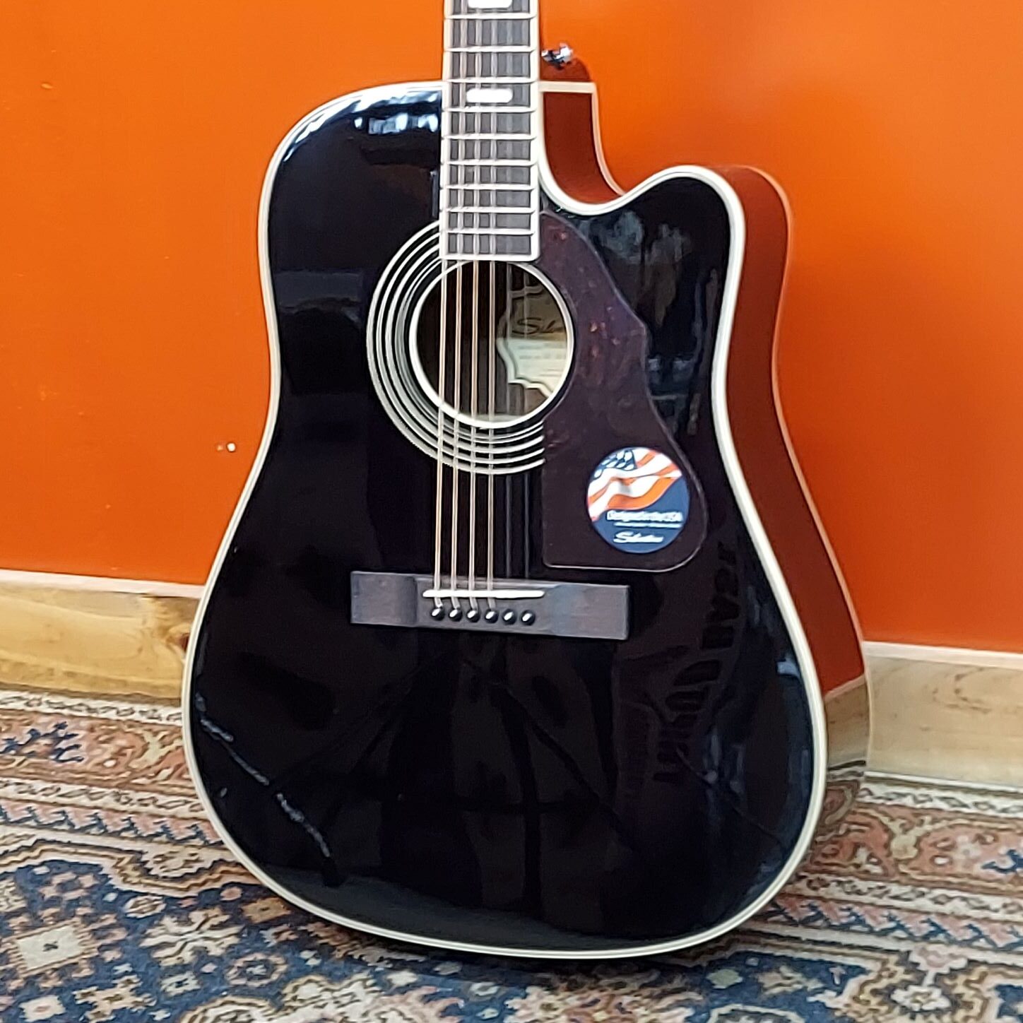 silvertone dreadnought acoustic guitar